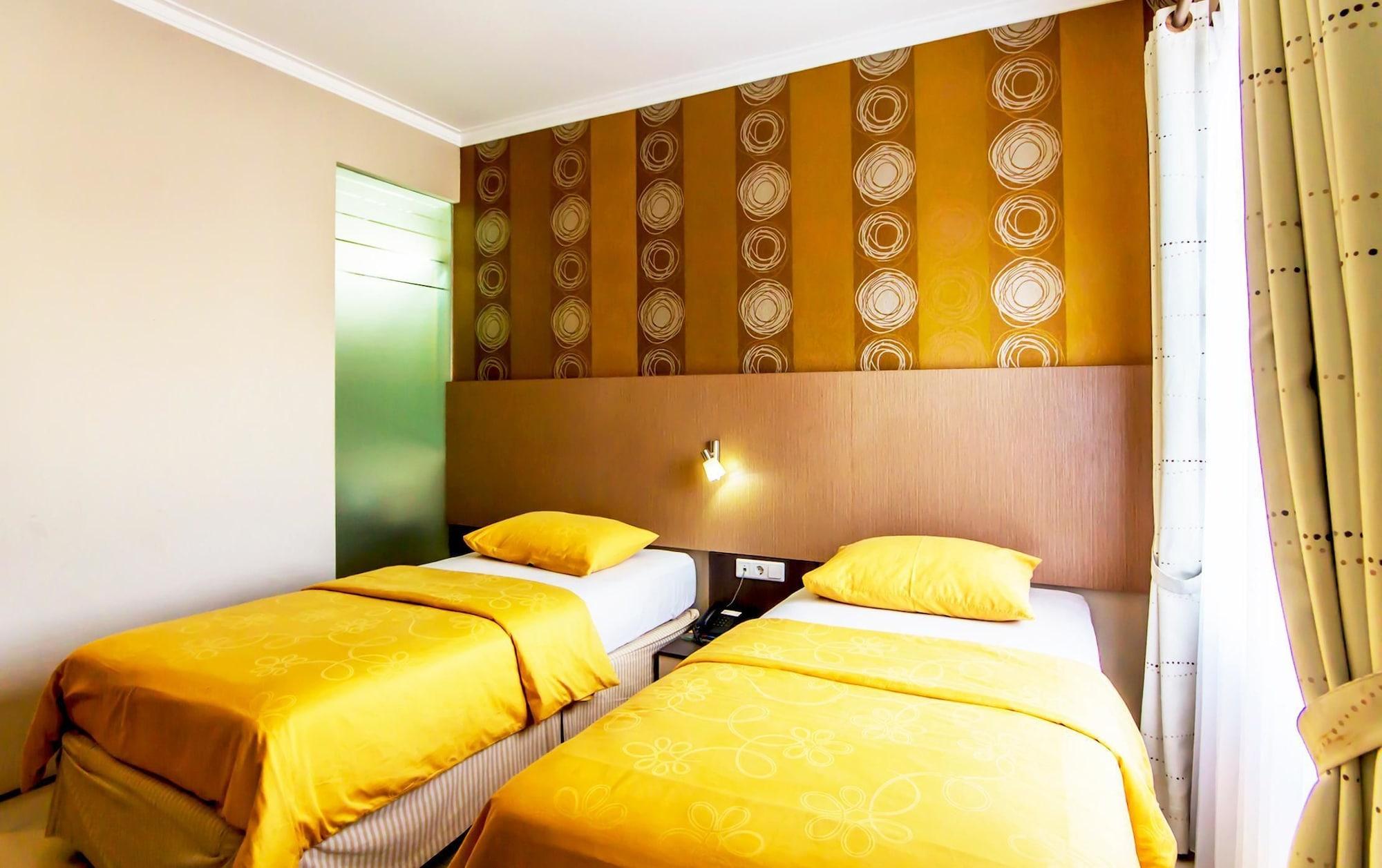 Andelir Hotel Bandung Exterior photo