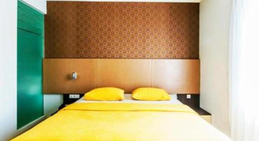 Andelir Hotel Bandung Exterior photo